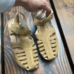 Women's Casual Strappy Sandals in Mustard